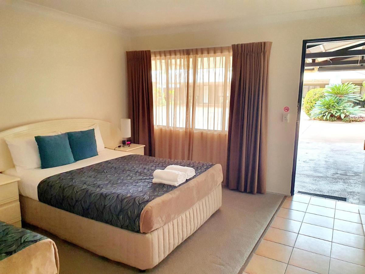 Rockhampton Palms Motor Inn Εξωτερικό φωτογραφία