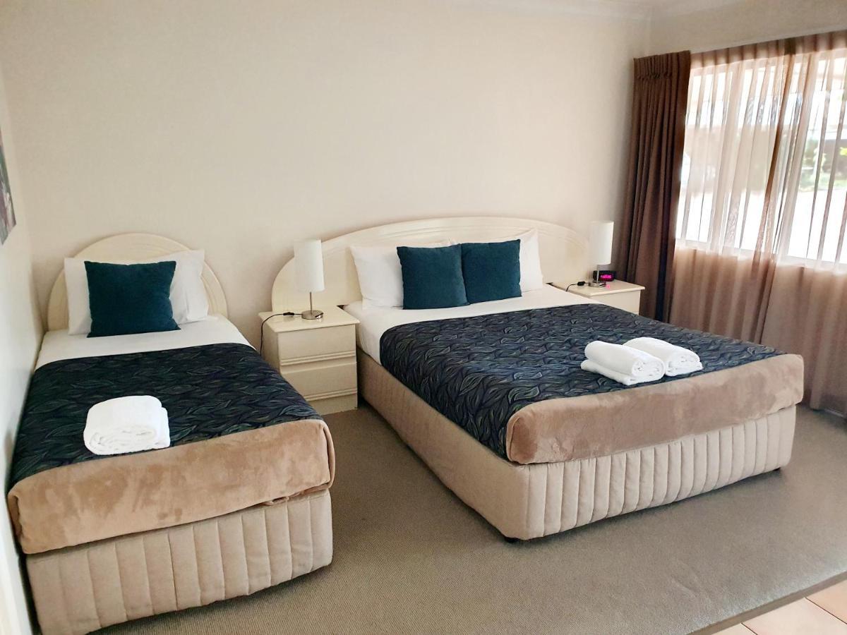Rockhampton Palms Motor Inn Εξωτερικό φωτογραφία